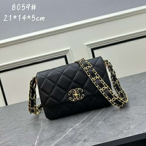 Picture of Chanel Lady Handbags _SKUfw154447184fw